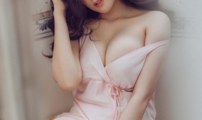 Bà Tưng lộ clip nóng với bạn trai cực hót