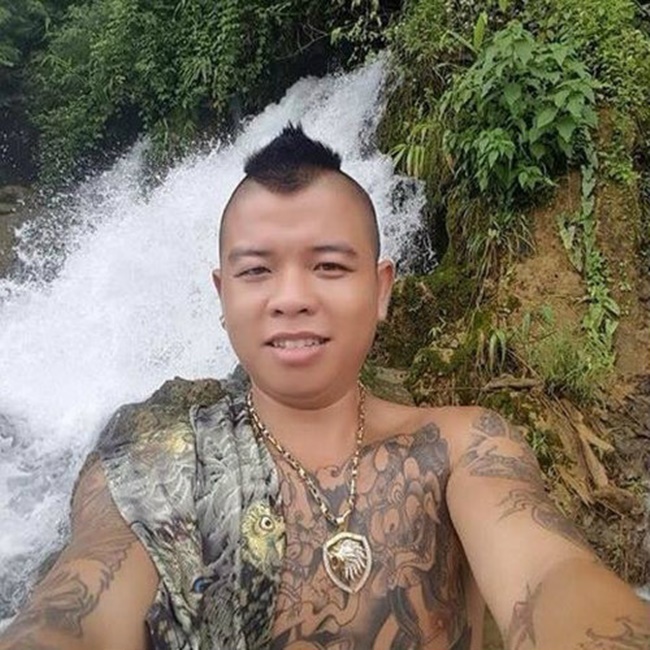 tiểu sử Dương Minh Tuyền