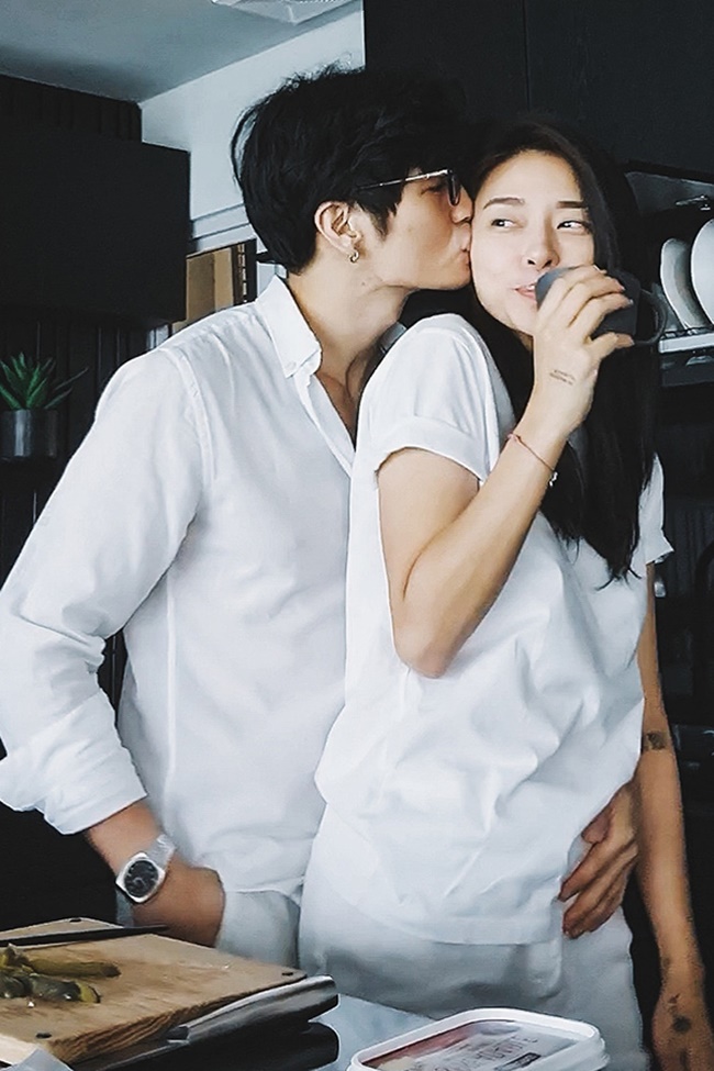 Huy Trần với th&acirc;n h&igrave;nh 6 m&uacute;i