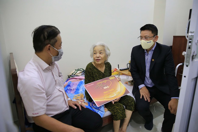 Hôn nhân của nghệ sĩ Kim Giác