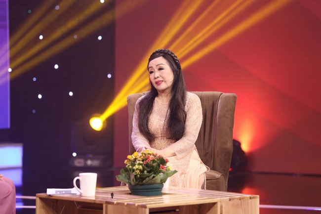 NSND Thu Hiền ở tu&ocirc;ỉ 70