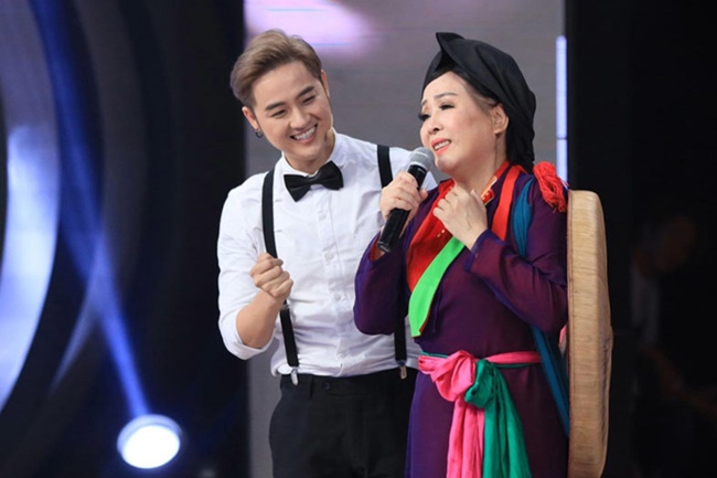 Con g&aacute;i của NSND Thu Hiền