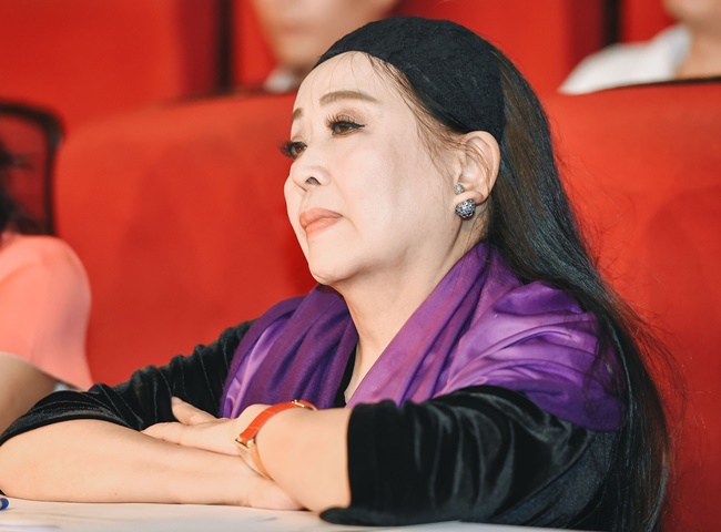 NSND Thu Hiền l&agrave;m gi&aacute;m khảo cho một chương tr&igrave;nh &acirc;m nhạc