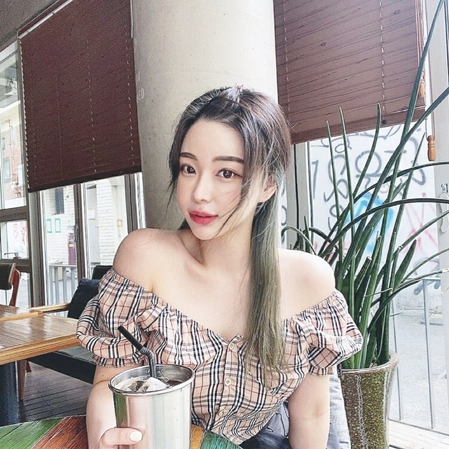 Streamer Rakong lộ clip ảnh nóng