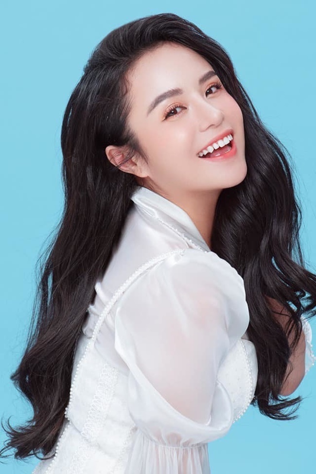Thái Trinh lộ clip
