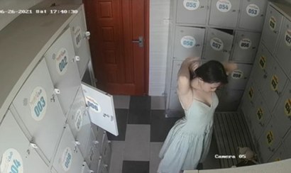 Full clip thầy giáo gắn camera trong nhà em dâu