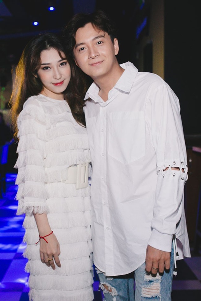 Khổng T&uacute; Quỳnh đẹp thướt tha.