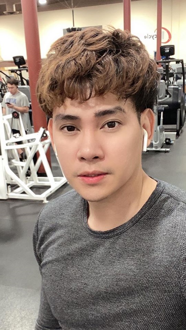 Ph&ugrave;ng Ngọc Huy trong phim Cổng Mặt Trời