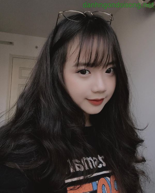 Top ảnh g&aacute;i xinh đeo mắt k&iacute;nh dễ thương