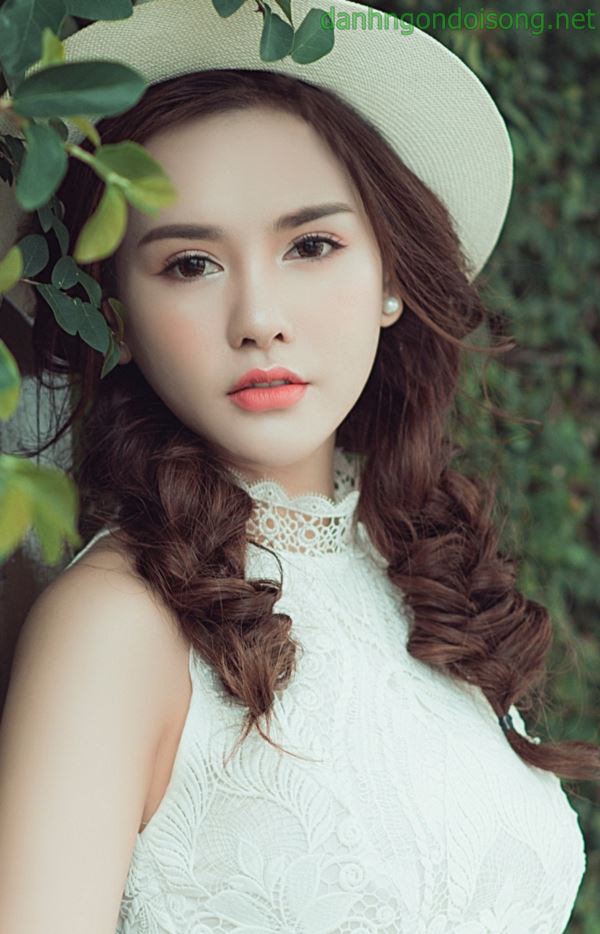 Top ảnh g&aacute;i xinh đeo mắt k&iacute;nh dễ thương