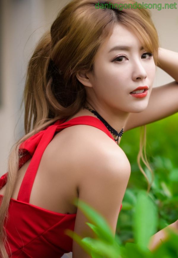 Top ảnh g&aacute;i xinh đeo mắt k&iacute;nh dễ thương