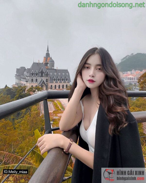 Ảnh g&aacute;i xinh t&oacute;c ngang vai 2k9