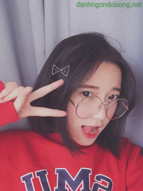 Ảnh g&aacute;i xinh t&oacute;c ngang vai 2k9