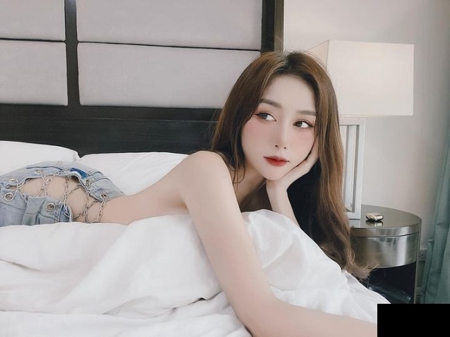 ảnh nóng dj yuu 14