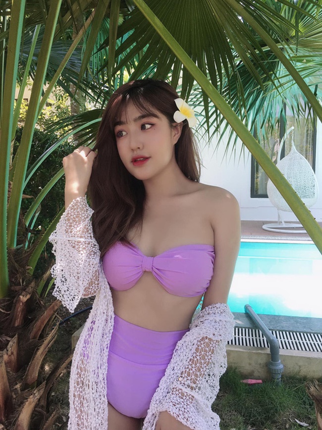nữ streamer khoe vùng nhạy cảm trên livestream 10