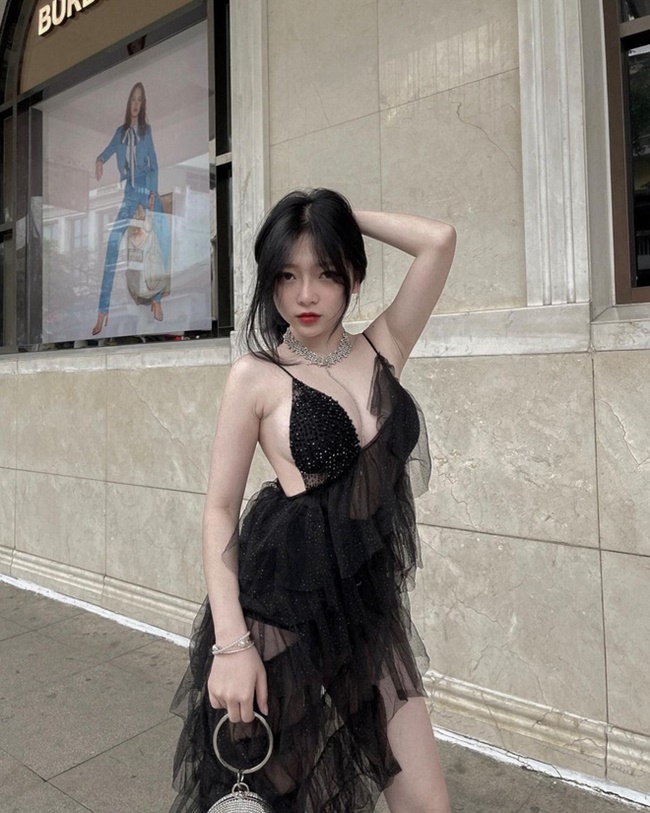 streamer linh chichan thả r&ocirc;ng lộ v&ograve;ng 1 1