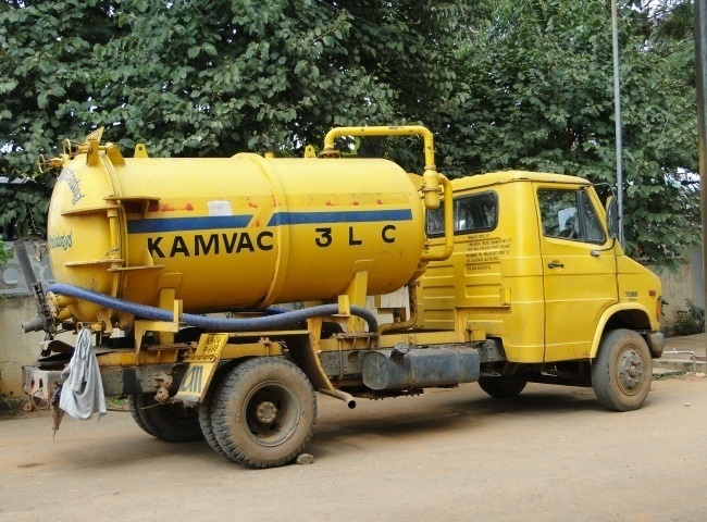 H&uacute;t hầm cầu quận 12 gi&aacute; rẻ cung cấp cho c&aacute;c khu vực