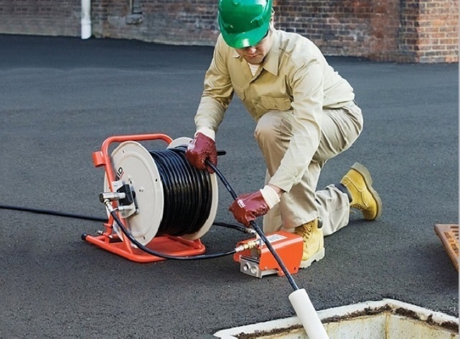Th&ocirc;ng cống nghẹt quận T&acirc;n B&igrave;nh được nhiều người khen ngợi