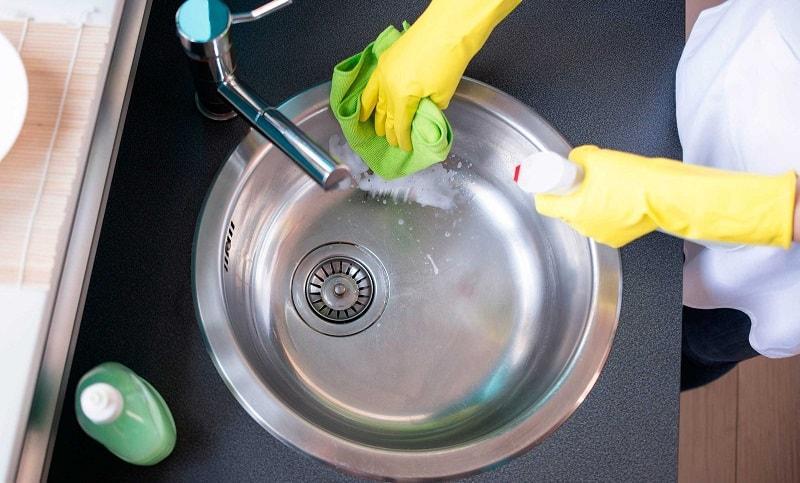c&aacute;ch th&ocirc;ng cống nghẹt đơn giản bằng baking soda