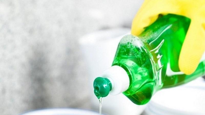 C&ocirc;ng dụng th&ocirc;ng bồn cầu của nước rửa ch&eacute;n- c&aacute;ch th&ocirc;ng cống nghẹt đơn giản