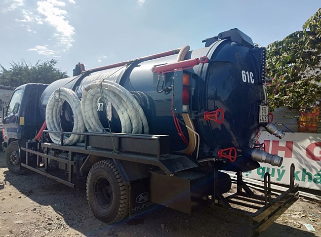 H&uacute;t hầm cầu Quận 6